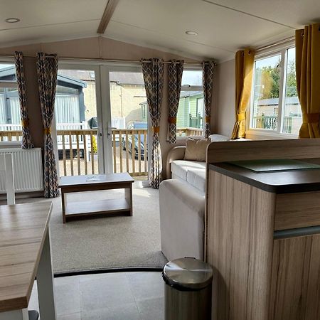 The Salmon Van - Beautiful, Luxury Static Caravan อาเบอร์ลัวร์ ภายนอก รูปภาพ