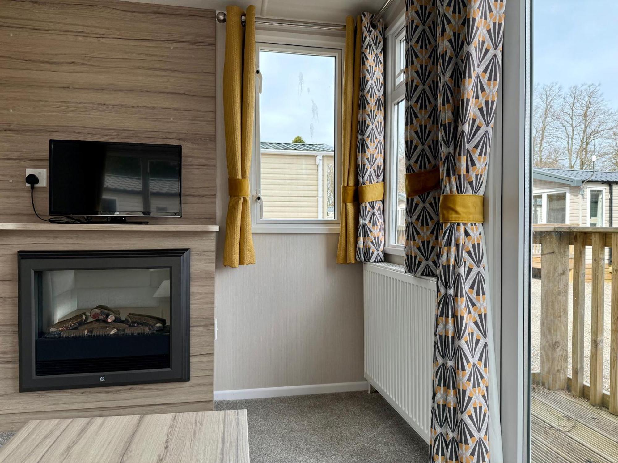 The Salmon Van - Beautiful, Luxury Static Caravan อาเบอร์ลัวร์ ภายนอก รูปภาพ