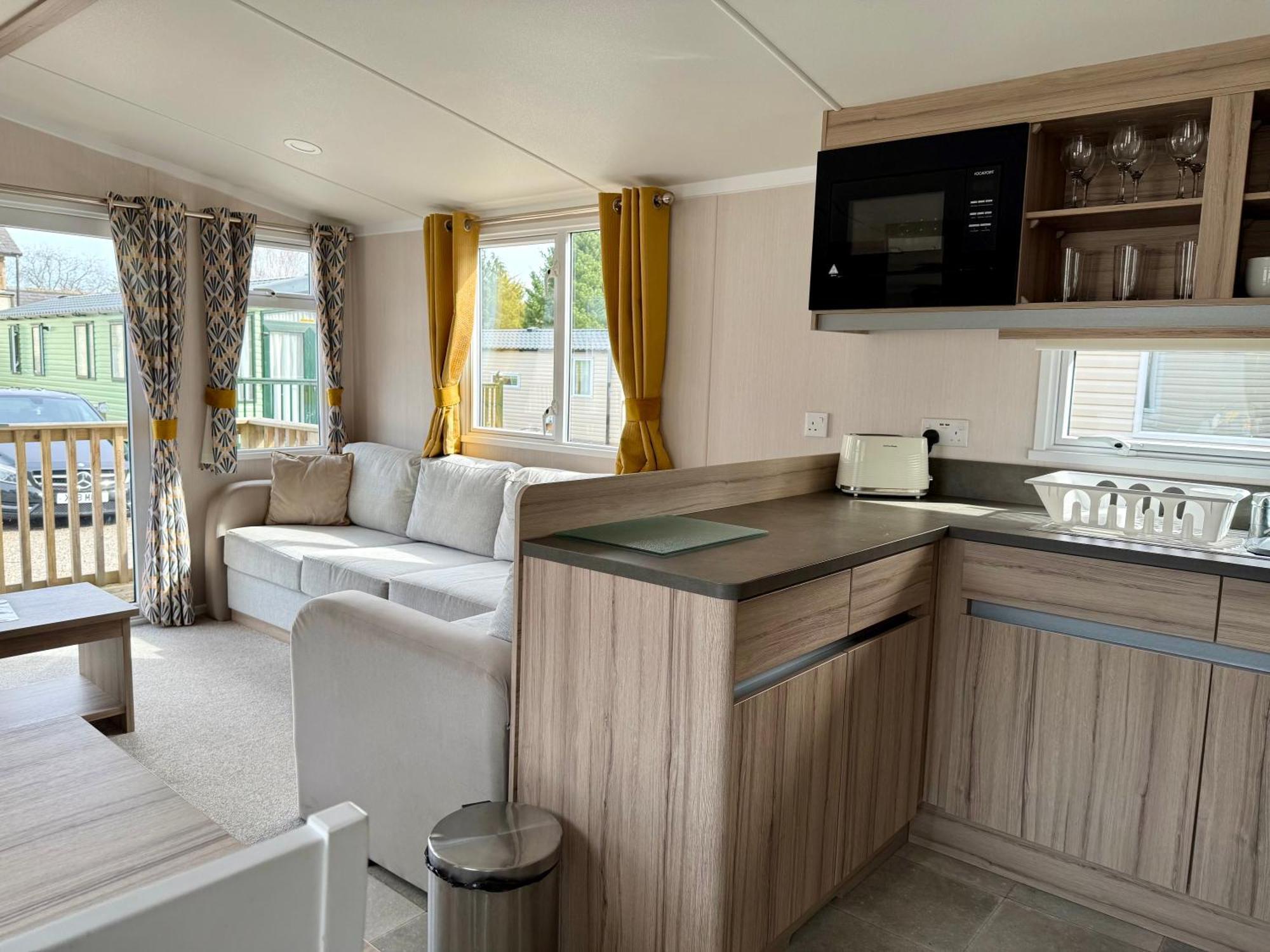 The Salmon Van - Beautiful, Luxury Static Caravan อาเบอร์ลัวร์ ภายนอก รูปภาพ